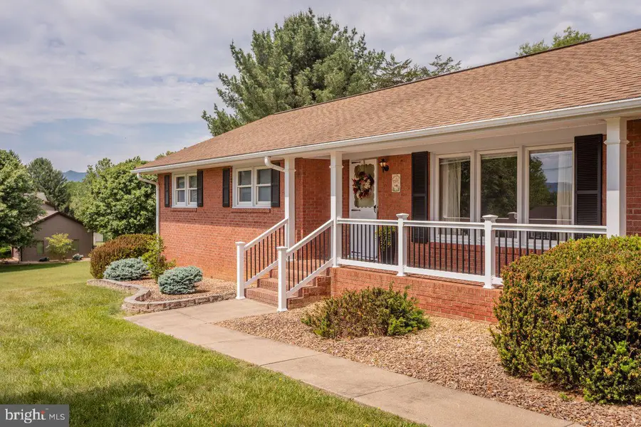 255 Verbena Rd, Shenandoah, VA 22849 - #2