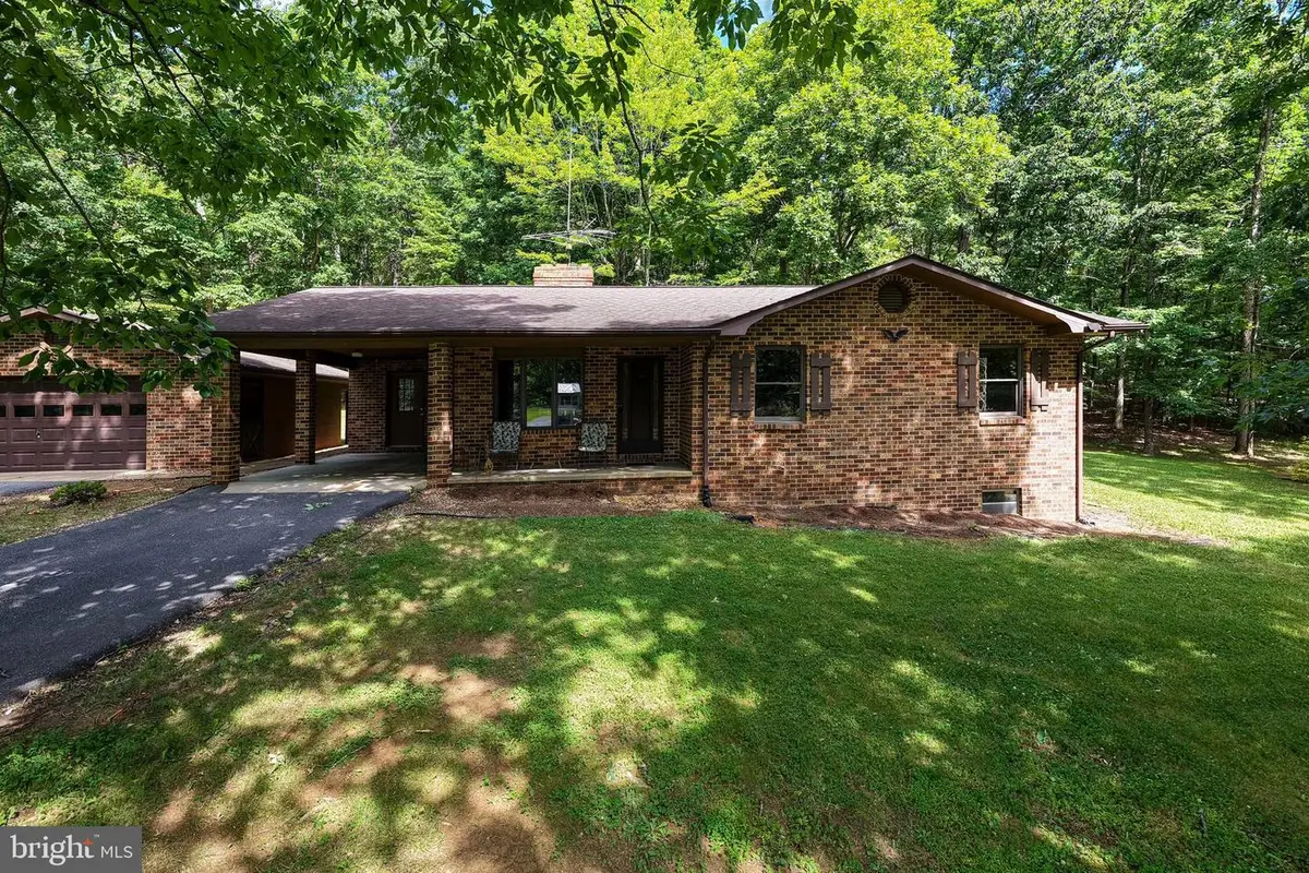 2416 Newport Rd, Shenandoah, VA 22849 - #1