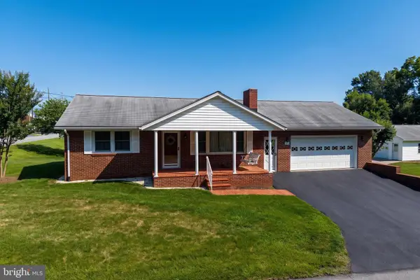 201 First St, LURAY, VA 22835