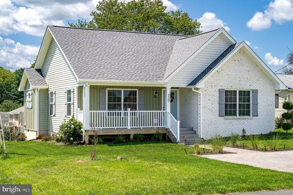 320 Eighth Ave, LURAY, VA 22835