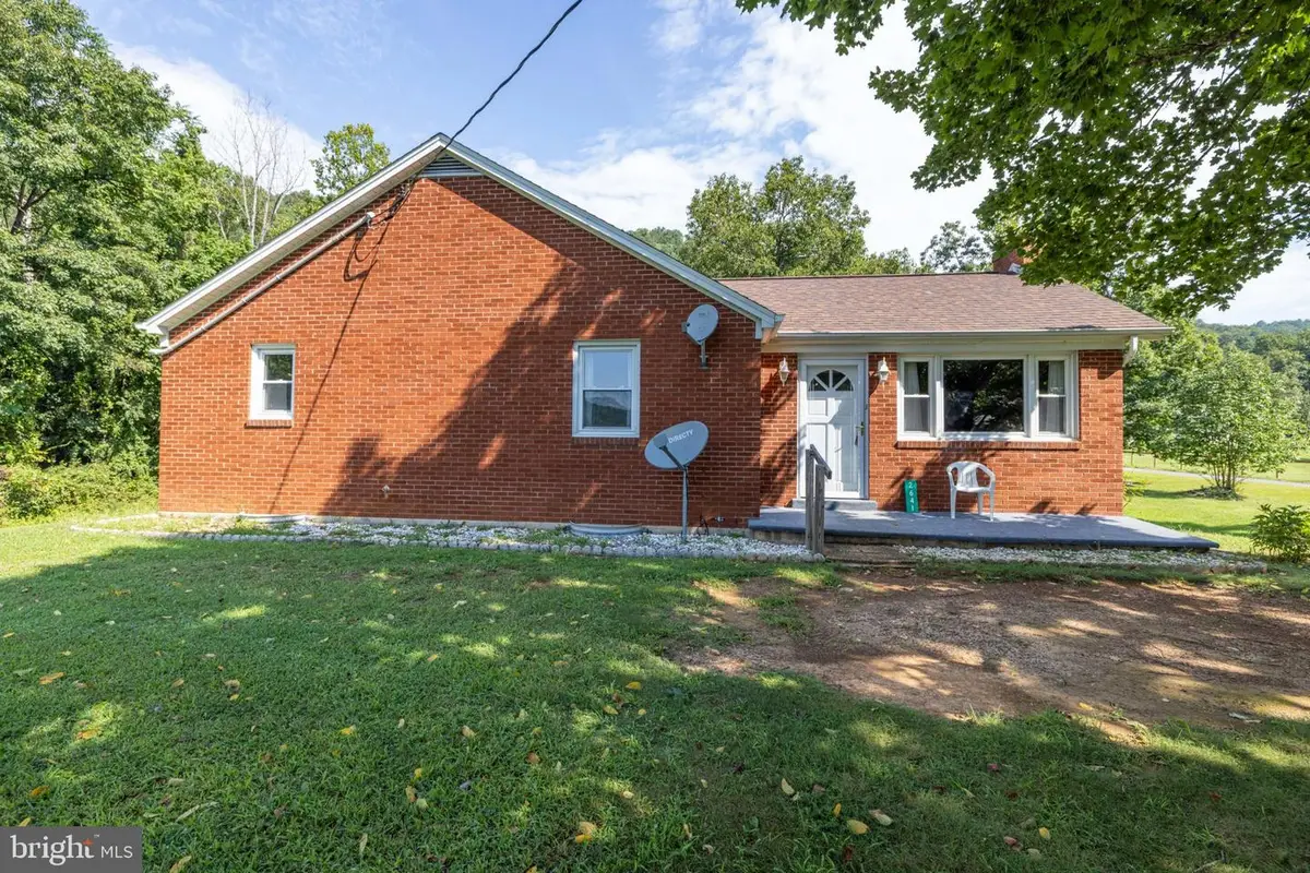 2641 Dry Run Rd, Luray, VA 22835 - #1
