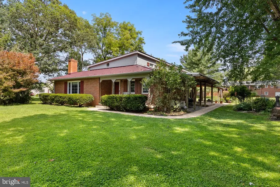 577 Old Farm Rd, Luray, VA 22835 - #2