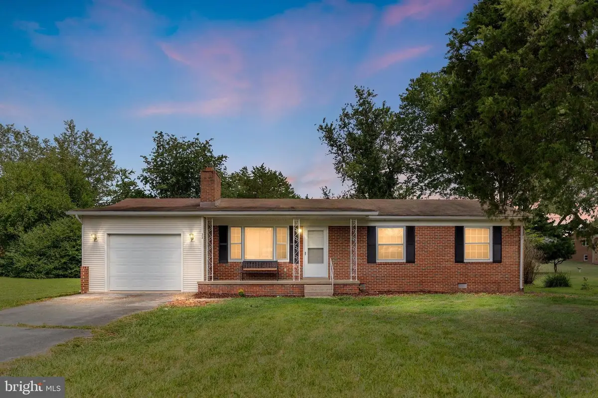 33 Wallace Ave, Luray, VA 22835 - #1