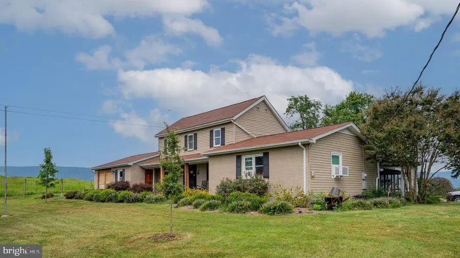 952 Yagers Rd, Luray, VA 22835 - #3