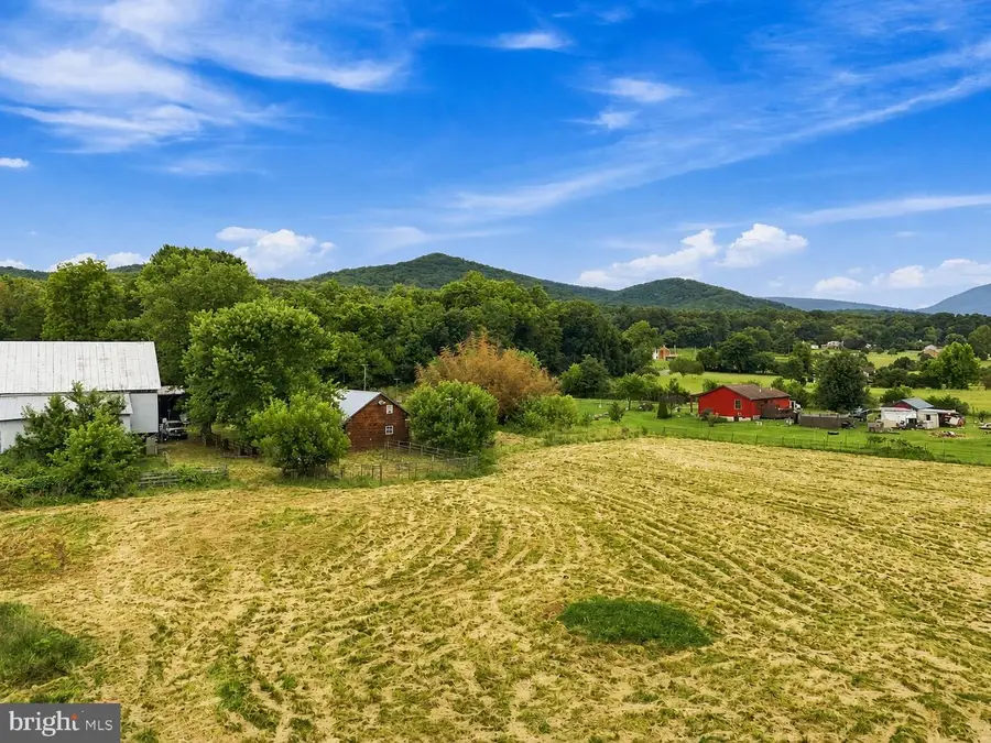 1537 Kimball Rd, Luray, VA 22835 - #2