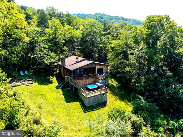 631 Overlook Dr, RILEYVILLE, VA 22650