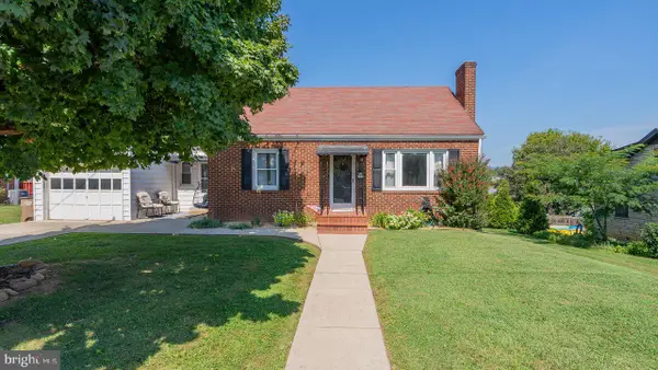 205 Shenandoah Ave, SHENANDOAH, VA 22849