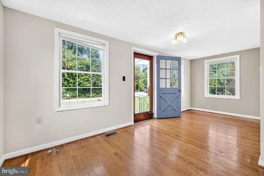26 Furnace Rd, Luray, VA 22835 - #3