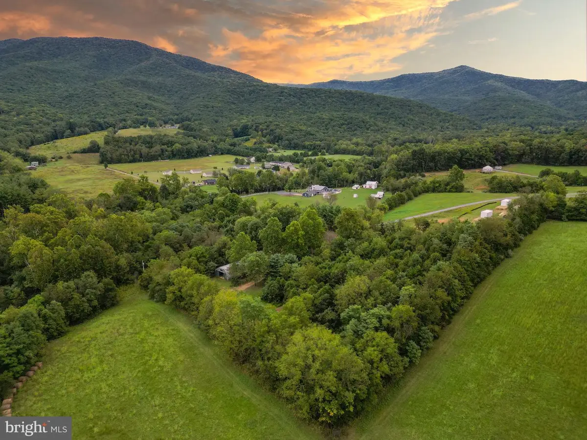 97 Gracie Ln, Luray, VA 22835 - #1