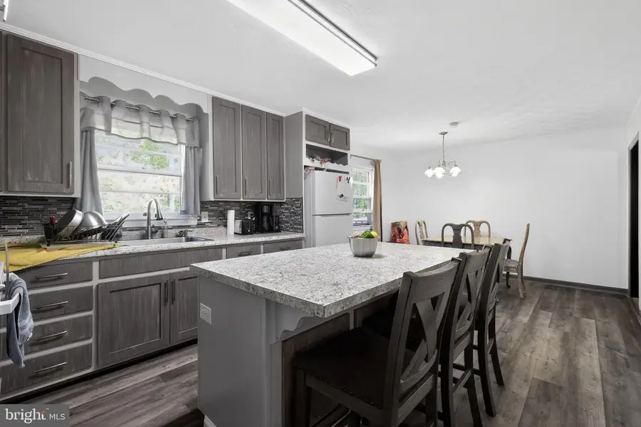 905 Luna Lake Rd, Danville, VA 24541 - #3