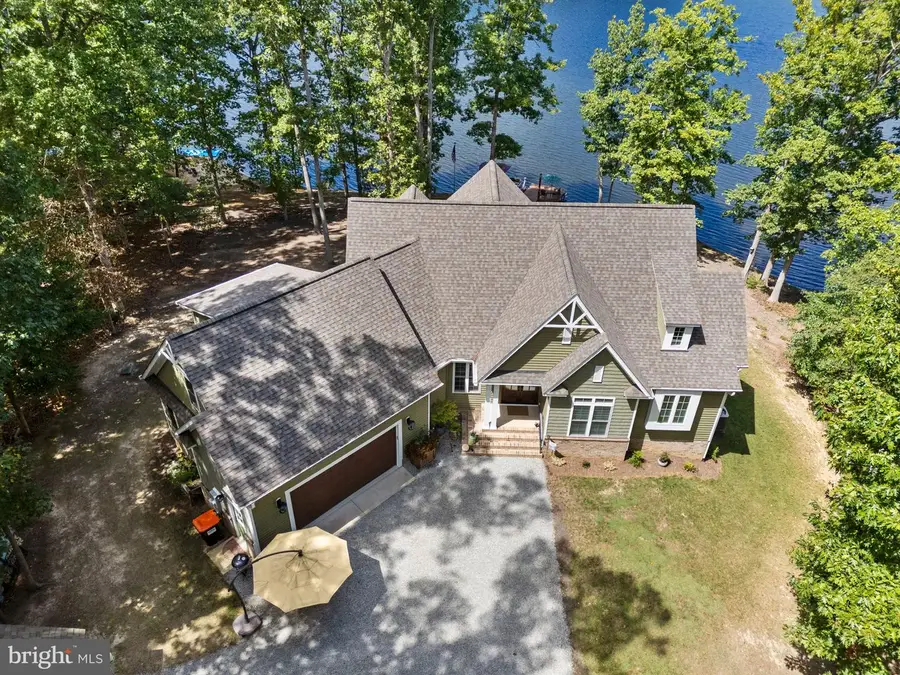 3774 Donavon Mill Cir, Powhatan, VA 23139 - Image #2