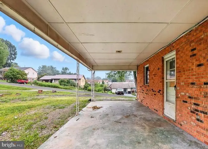 6055 Dolphus Avenue, Dublin, VA 24084 - Image #3