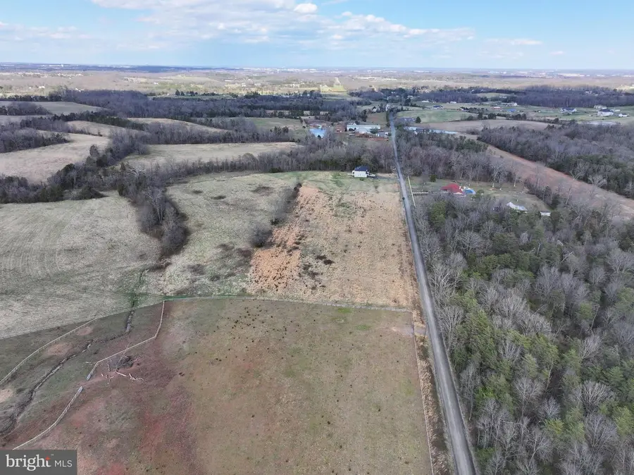 11810 Reid Ln, Nokesville, VA 20181 - Image #3