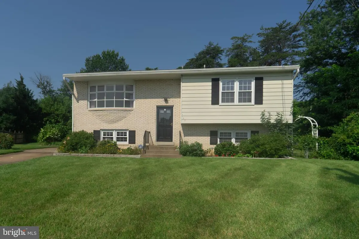 4153 Bassett Ct, Dumfries, VA 22026 - Image #1