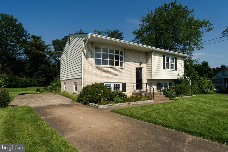 4153 Bassett Ct, Dumfries, VA 22026 - Image #2