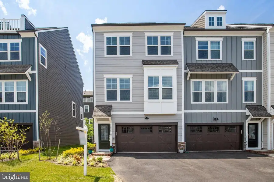 18351 Moss Garden Rd, Dumfries, VA 22026 - Image #2