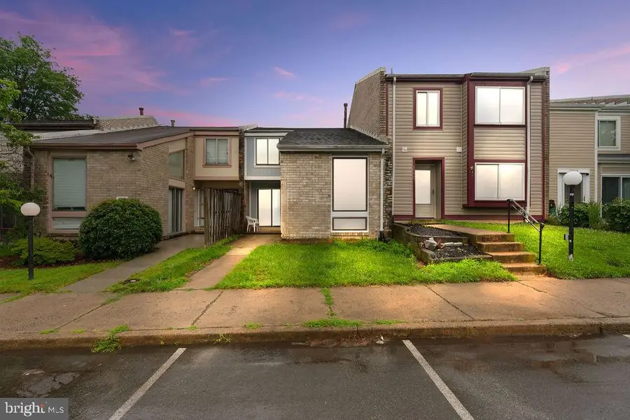 10805 Violet Ct, Manassas, VA 20109 - Image #2