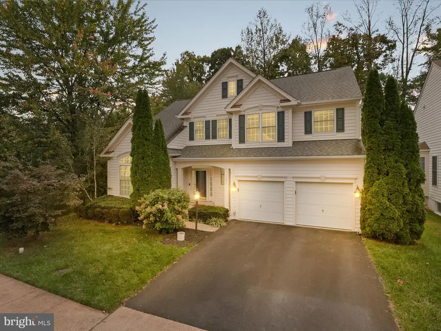 13044 Pilgrims Inn Dr, Woodbridge, VA 22193 - Image #3