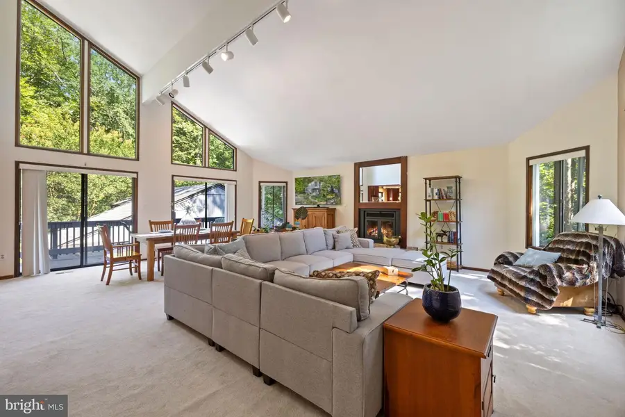 10729 River Run Dr, Manassas, VA 20112 - Image #3