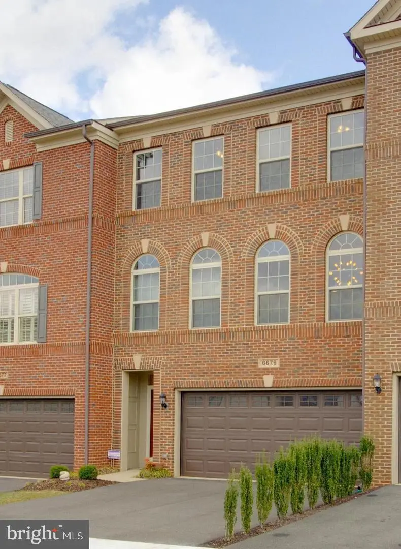 6679 Bartrams Forest Ln, Haymarket, VA 20169 - Image #2