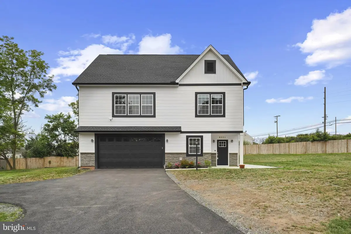 8321 Maplewood Dr, Manassas, VA 20111 - Image #1