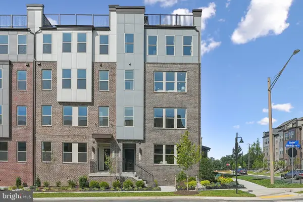 8667 Lovelace St, MANASSAS, VA 20109