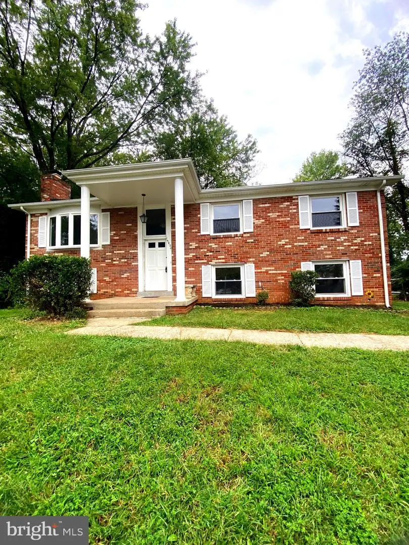 13424 Keating Dr, Woodbridge, VA 22193 - Image #1