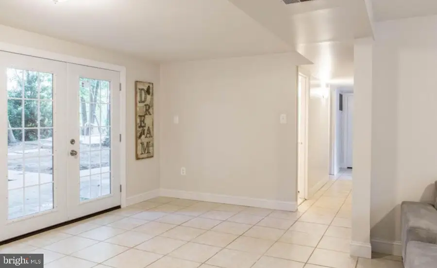 13424 Keating Dr, Woodbridge, VA 22193 - Image #2