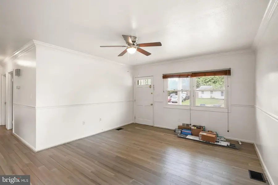 7726 Amherst Dr, Manassas, VA 20111 - Image #3