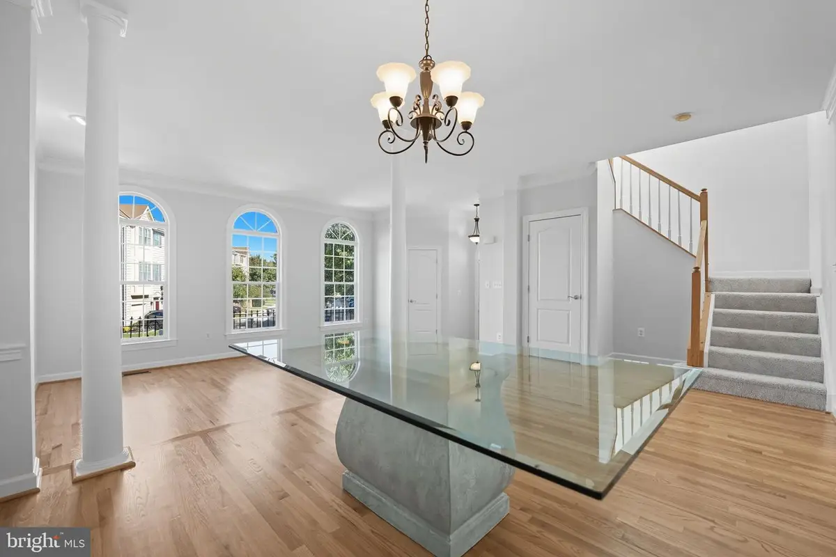 943 Herons Run Ln, Woodbridge, VA 22191 - Image #1