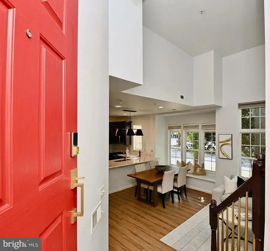 14585 Marlow St, Gainesville, VA 20155 - Image #2