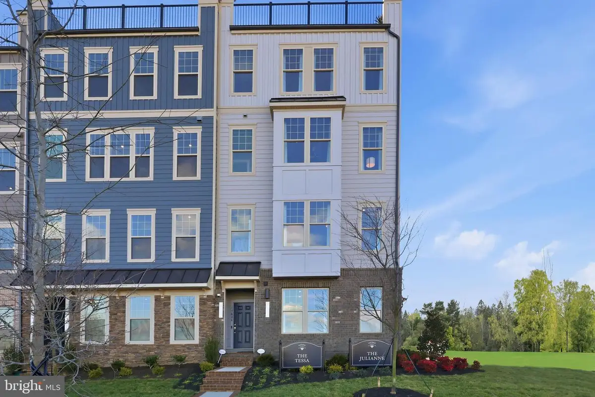 17812 Southern Shores Dr, Dumfries, VA 22026 - Image #1