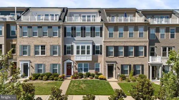 1857 Shadding Bay Ln, DUMFRIES, VA 22026