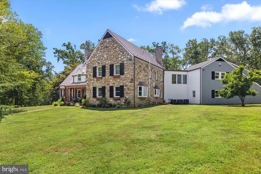 3204 Mountain Rd, Haymarket, VA 20169 - #3