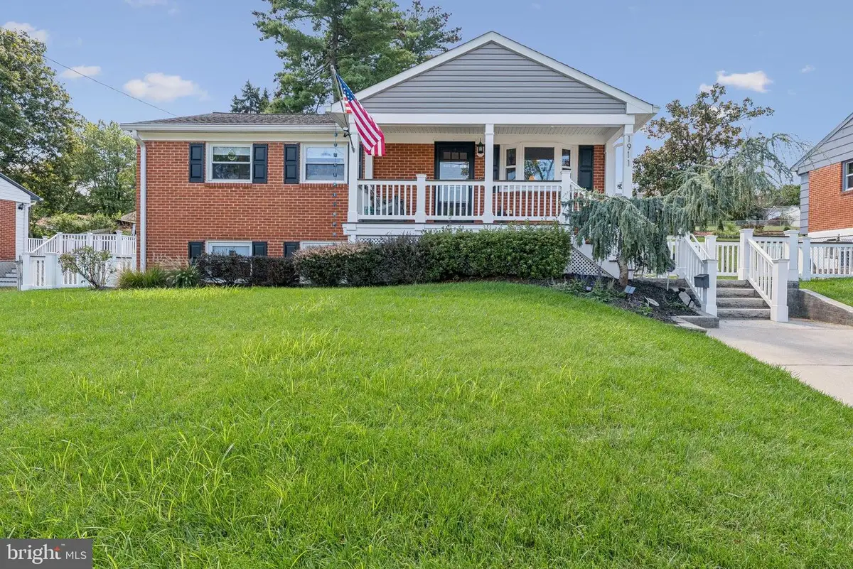 1911 Radford Dr, Woodbridge, VA 22191 - Image #1