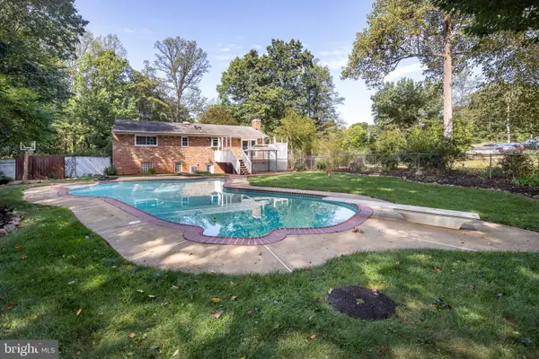 4509 Martinwood Dr, HAYMARKET, VA 20169