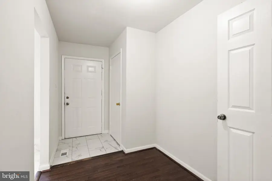 4332 Eileen Ct, Woodbridge, VA 22193 - #3