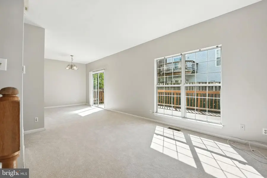 15675 Viewpoint Cir, Dumfries, VA 22025 - Image #3