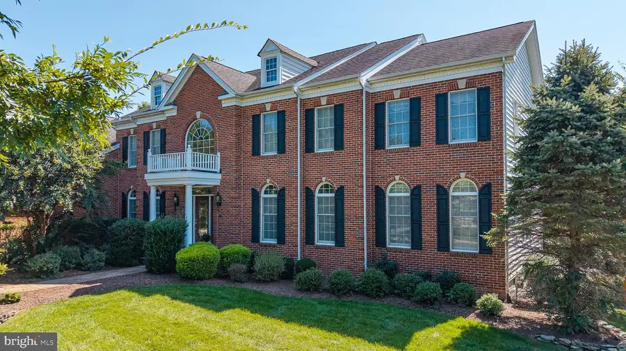 5331 Chaffins Farm Ct, Haymarket, VA 20169 - Image #2