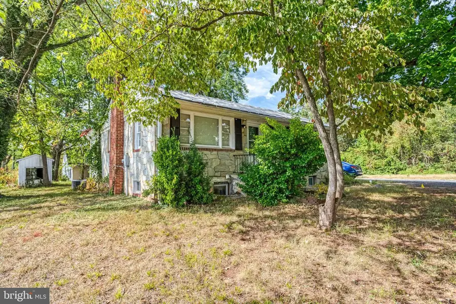 6816 Fayette St, Haymarket, VA 20169 - Image #2