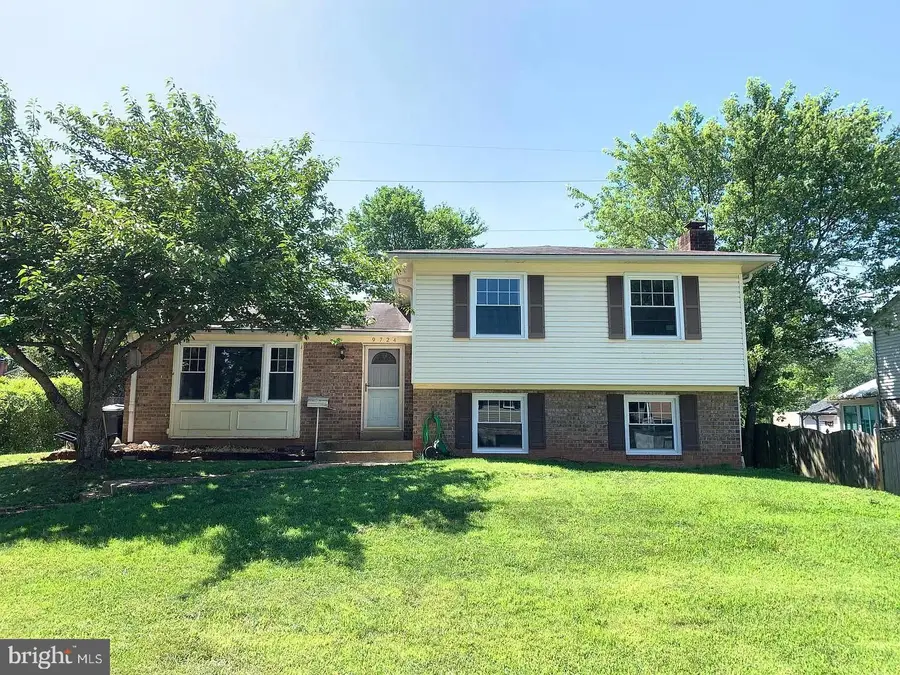 9724 Copeland Dr, Manassas, VA 20109 - Image #2