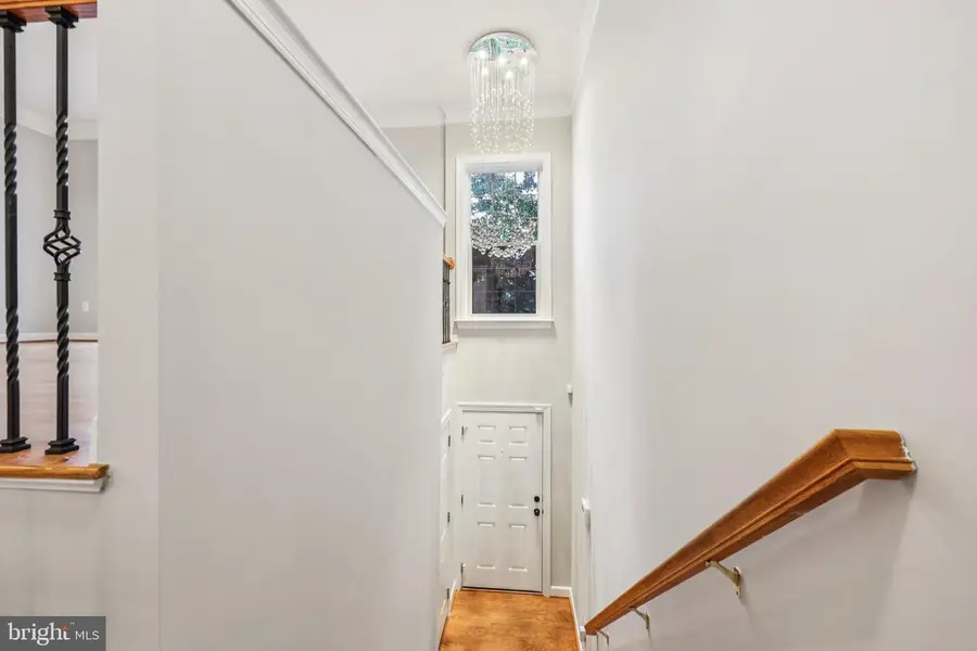 6054 Popes Creek Pl, Haymarket, VA 20169 - Image #3