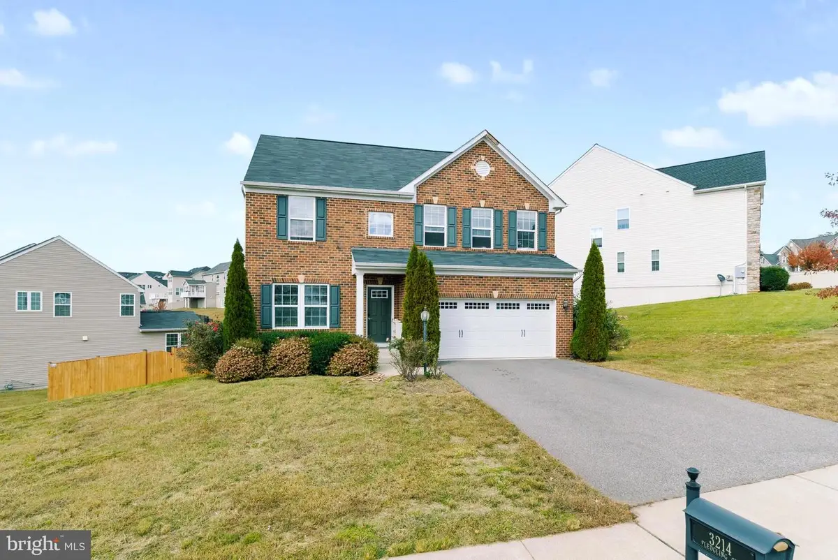 3214 Fledgling Cir, Woodbridge, VA 22193 - Image #1