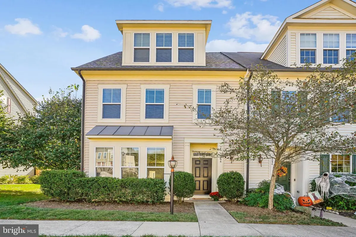 9096 Ribbon Falls Loop, Bristow, VA 20136 - #1