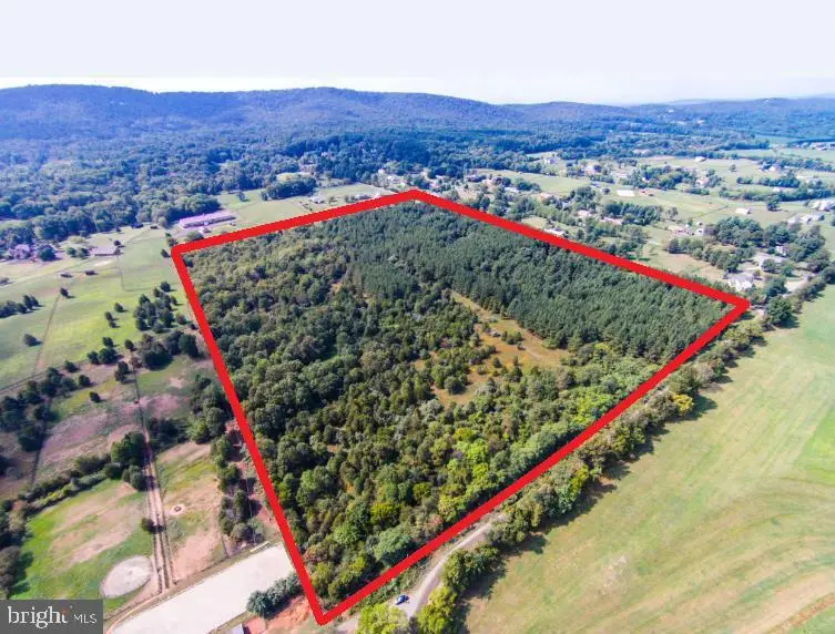 1590 Loudoun Dr, Haymarket, VA 20169 - Image #1