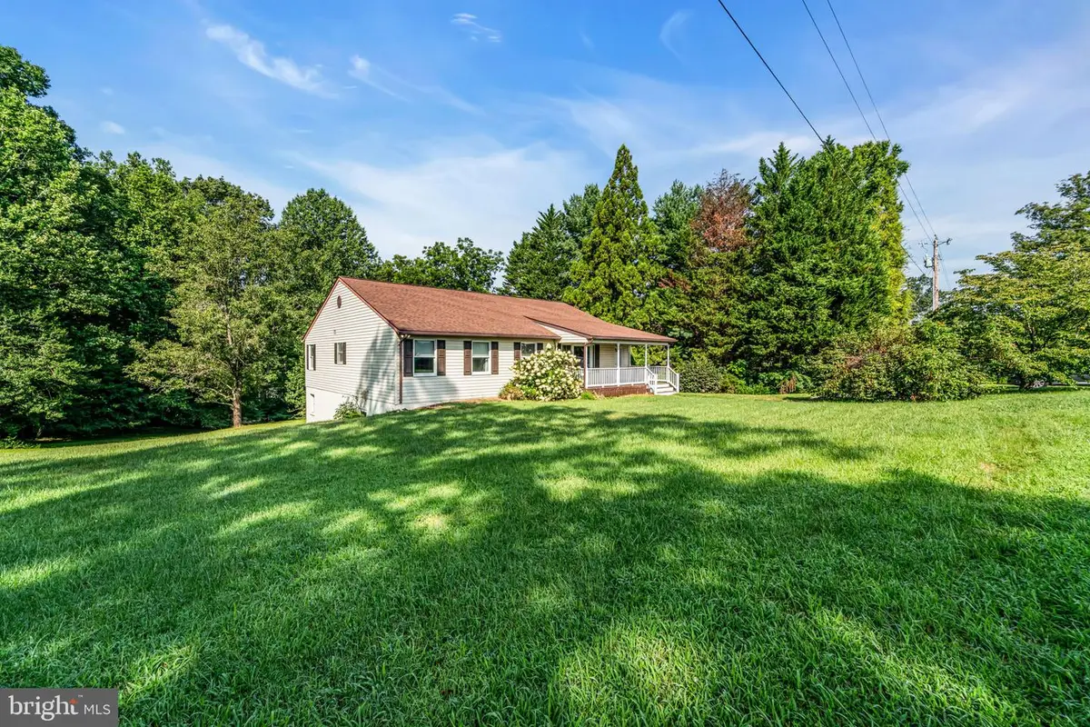 10696 Moore Dr, Manassas, VA 20111 - Image #1