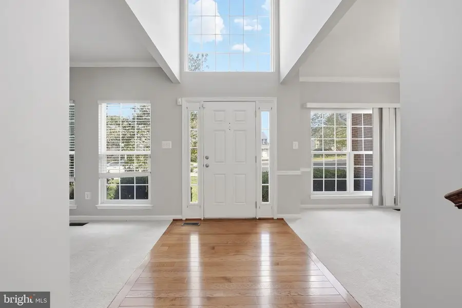 6215 Haw Branch Ct, Manassas, VA 20112 - Image #2