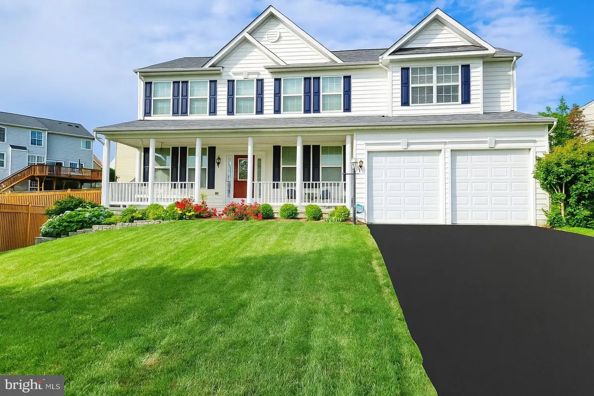 16104 Mountain Eagle Ct, Woodbridge, VA 22191 - Image #1