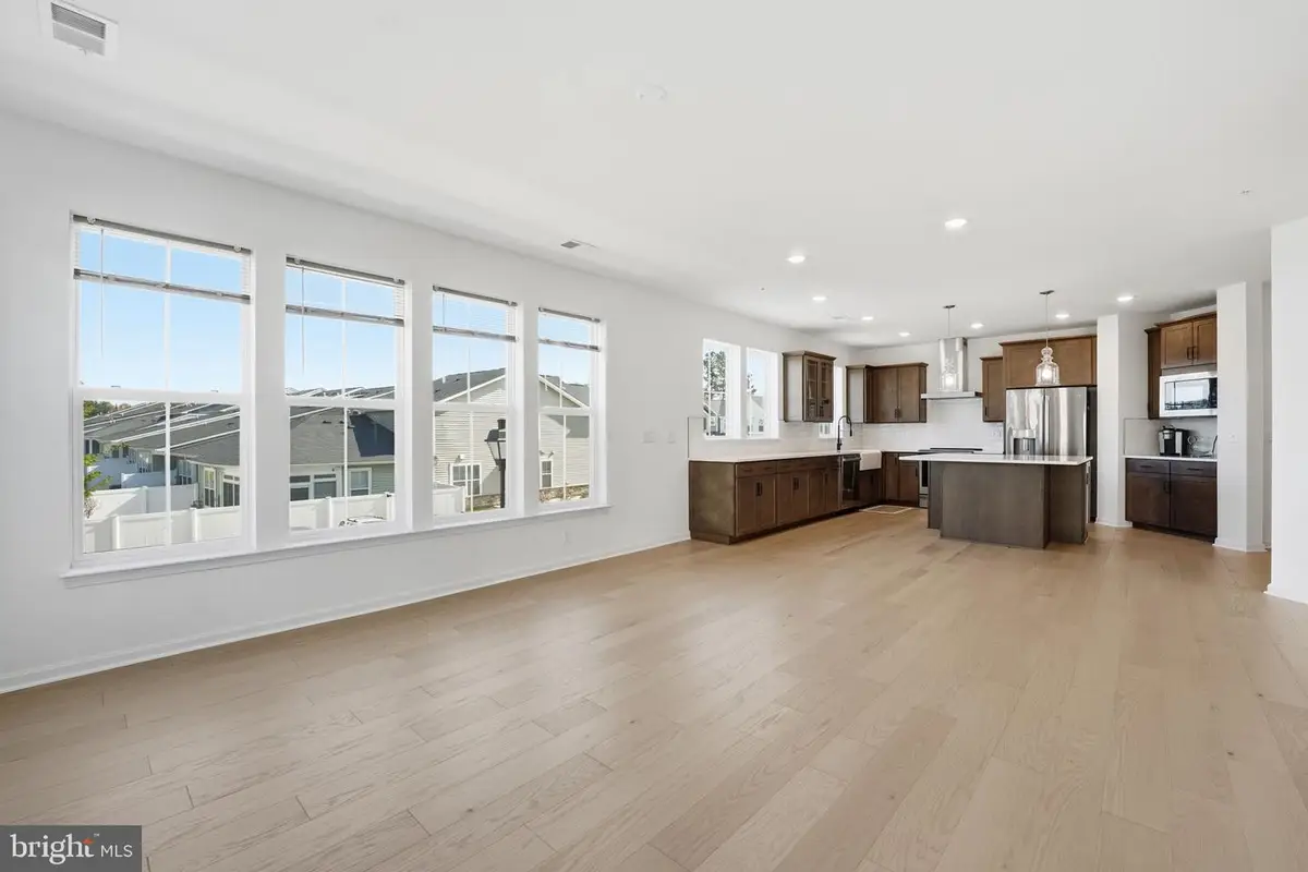 13970 Englefield Dr #207, Woodbridge, VA 22193 - Image #1