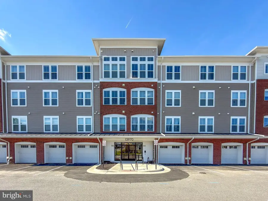 13970 Englefield Dr #207, Woodbridge, VA 22193 - Image #2